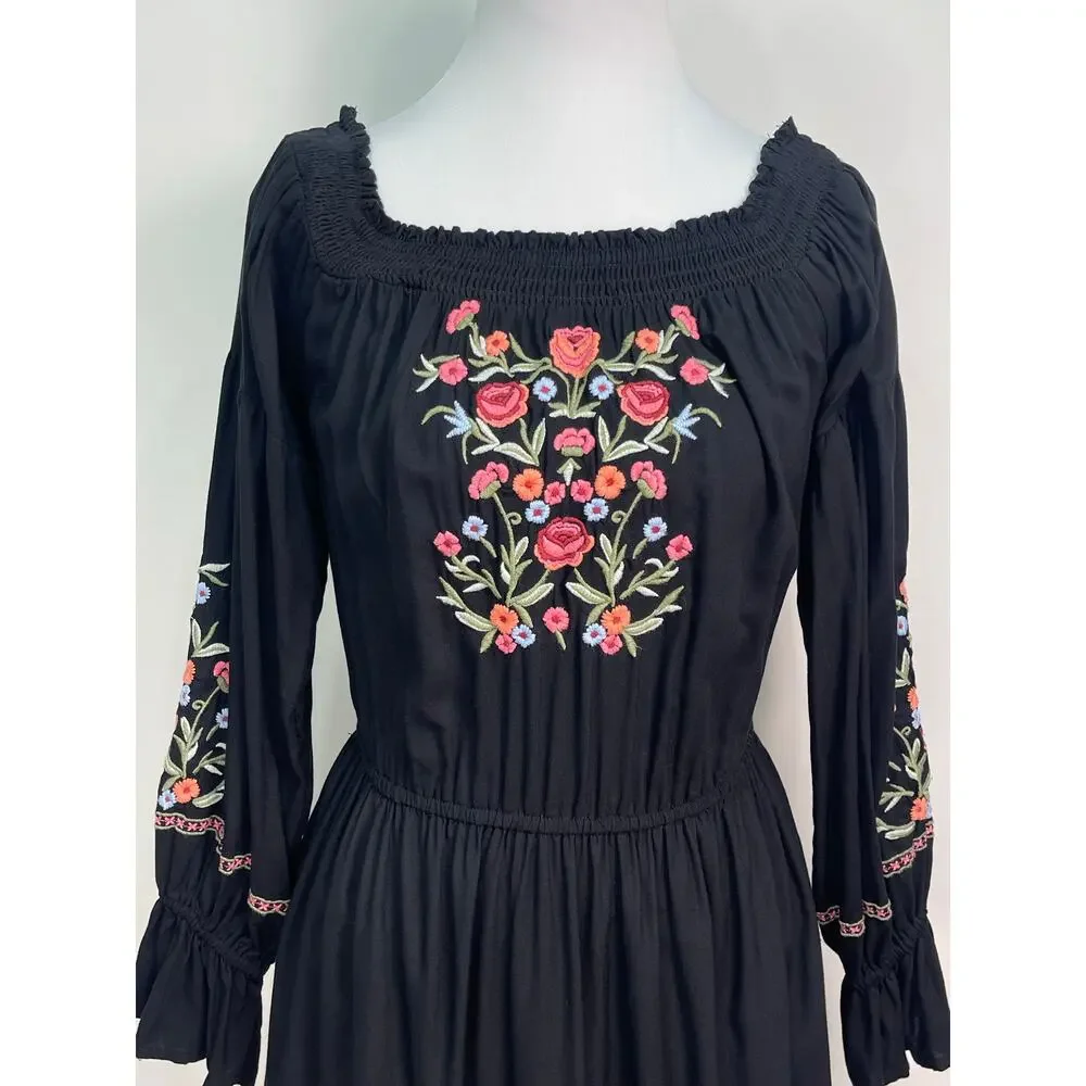 Hollister Size XS Black Floral Embroidered Long‑Sleeve Babydoll Dress - Picture 2 of 13